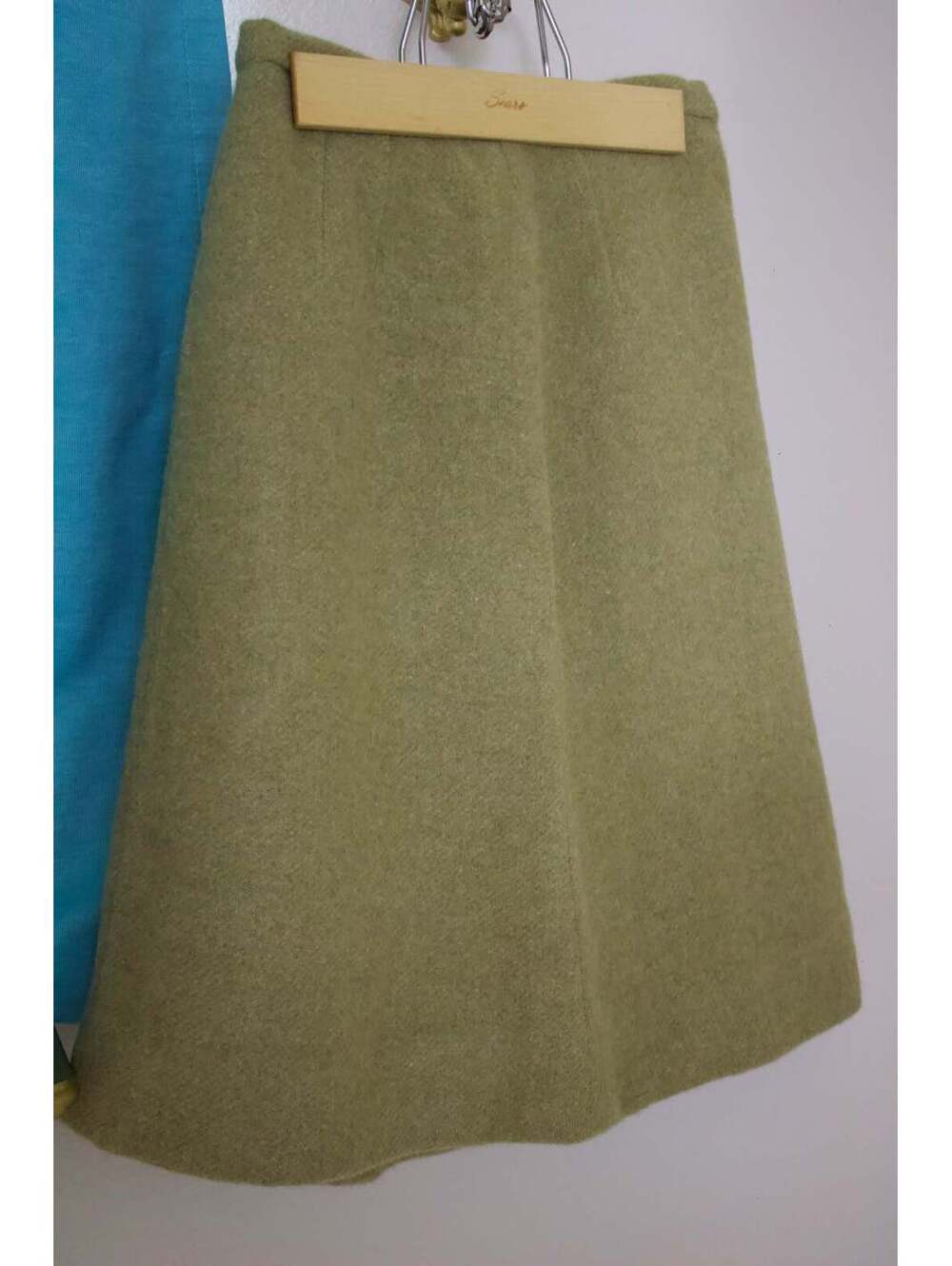 1960s Olive Green Wool Skirt with Mother of Pearl Style Button